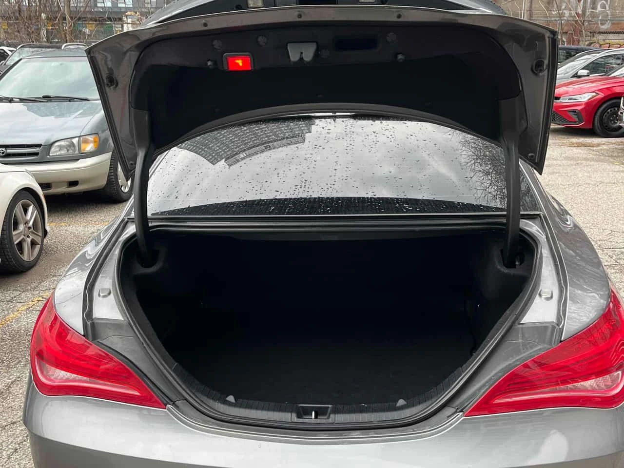 Mercedes-Benz CLA 250 AMG PACK/CARFAX/АЛКАНТАРА/ПАНО/ПАМЕТ/КЛИП, снимка 13 - Автомобили и джипове - 54168520