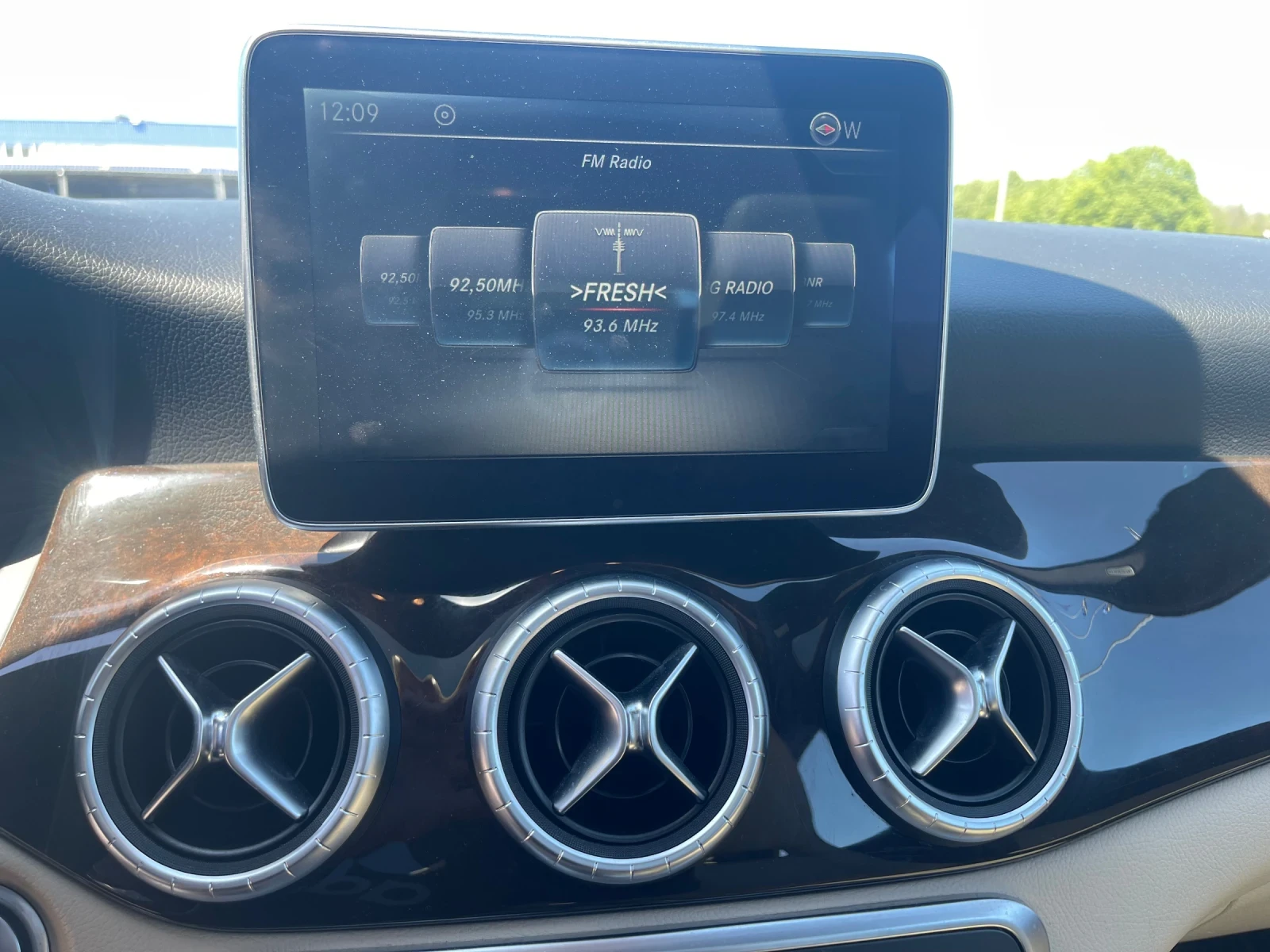 Mercedes-Benz CLA 250 4 matic, снимка 15 - Автомобили и джипове - 54324983