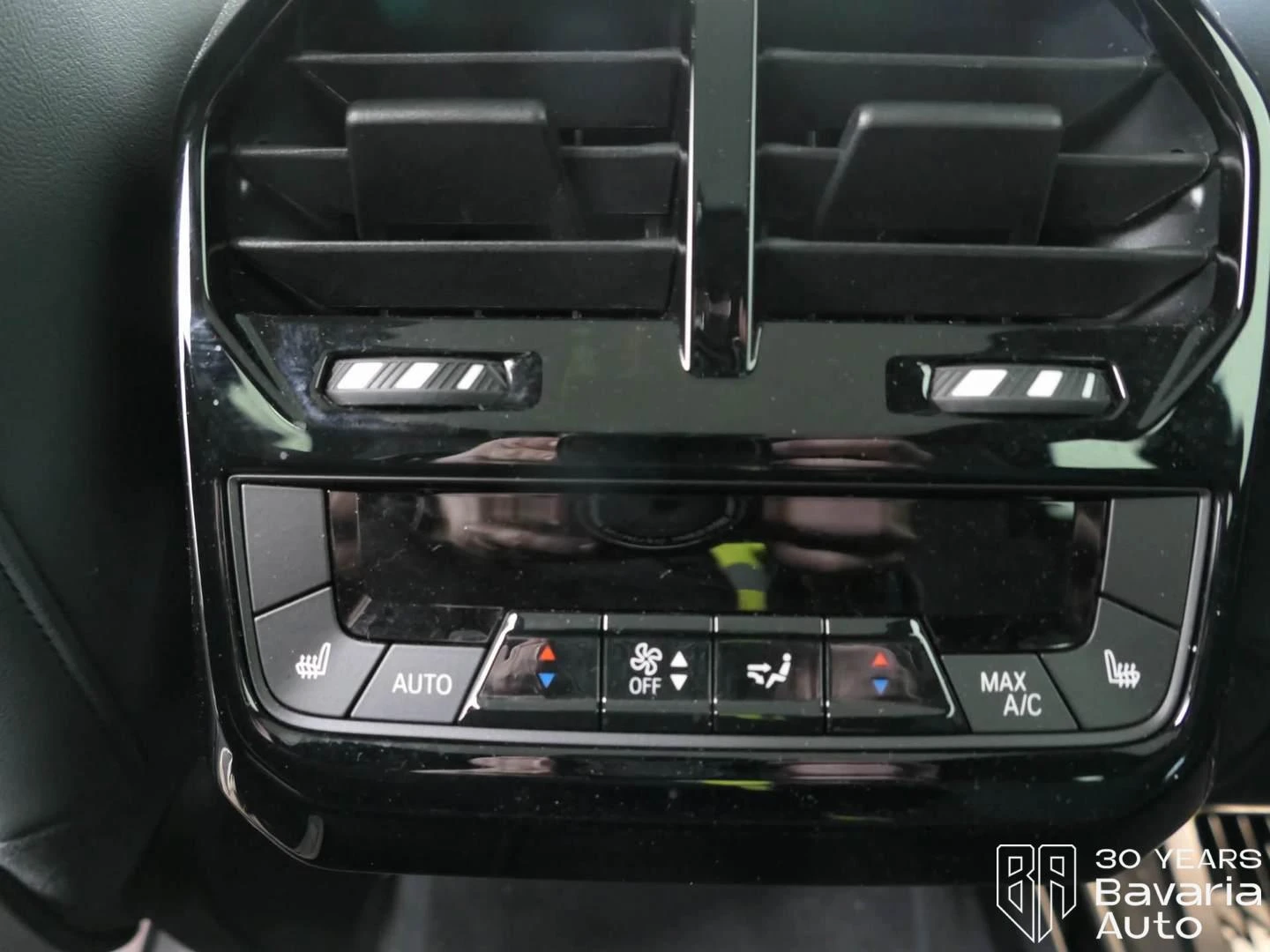 BMW iX 50 xDrive Sport, снимка 15 - Автомобили и джипове - 54345270