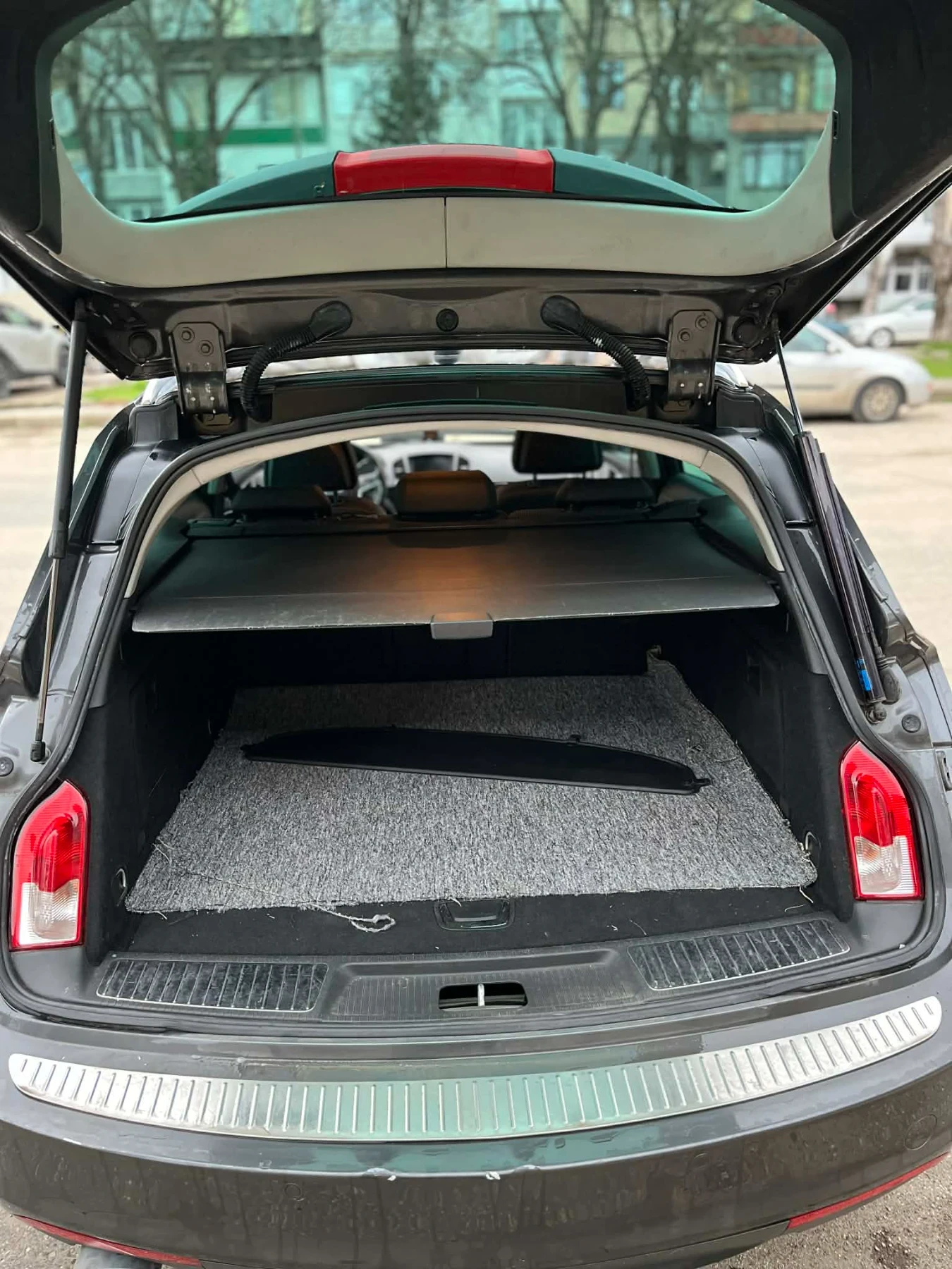 Opel Insignia 2.0 ����� 160 �� 2010 � | Mobile.bg � ����������� 11