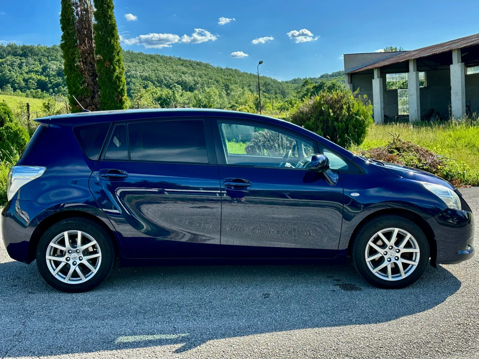 Toyota Verso 1.8 147кс 167 хил км !!!! 2010 УНИКАТ!!!, снимка 8 - Автомобили и джипове - 54723059