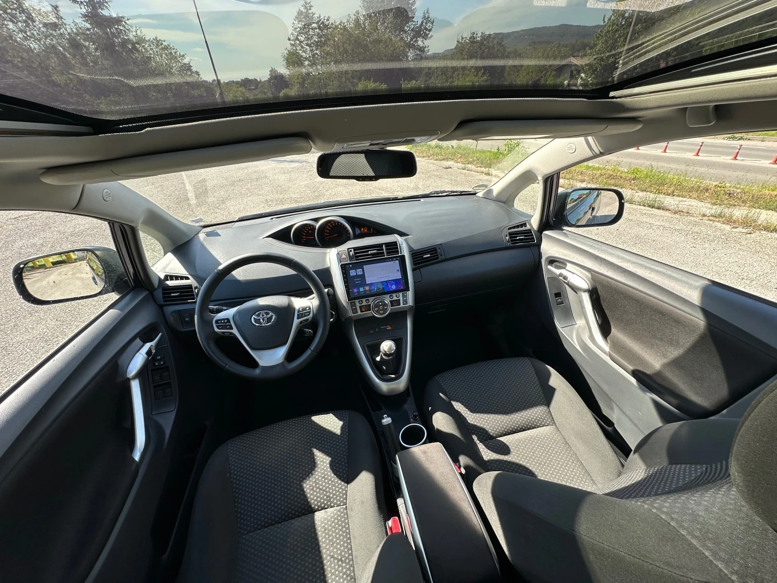 Toyota Verso 1.8 147кс 167 хил км !!!! 2010 УНИКАТ!!!, снимка 11 - Автомобили и джипове - 54723059