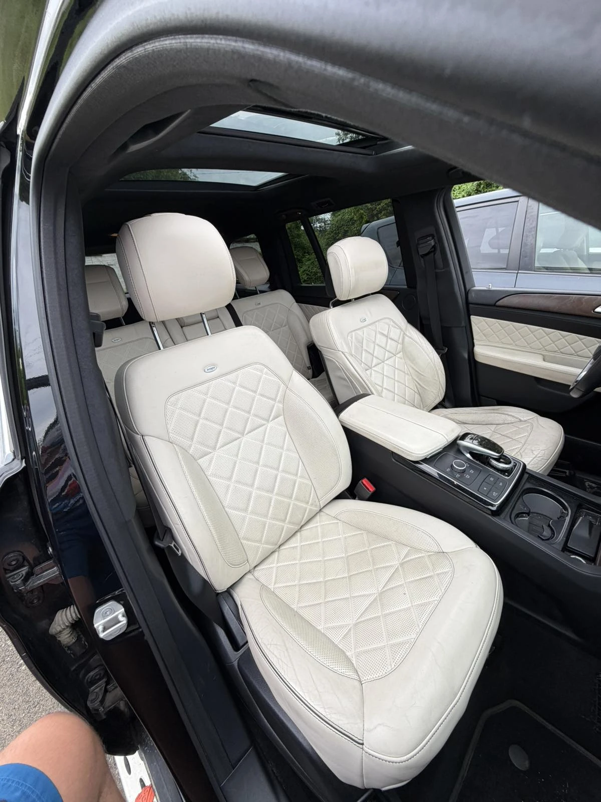 Mercedes-Benz GLS 450 6+ 1, снимка 10 - Автомобили и джипове - 54825474