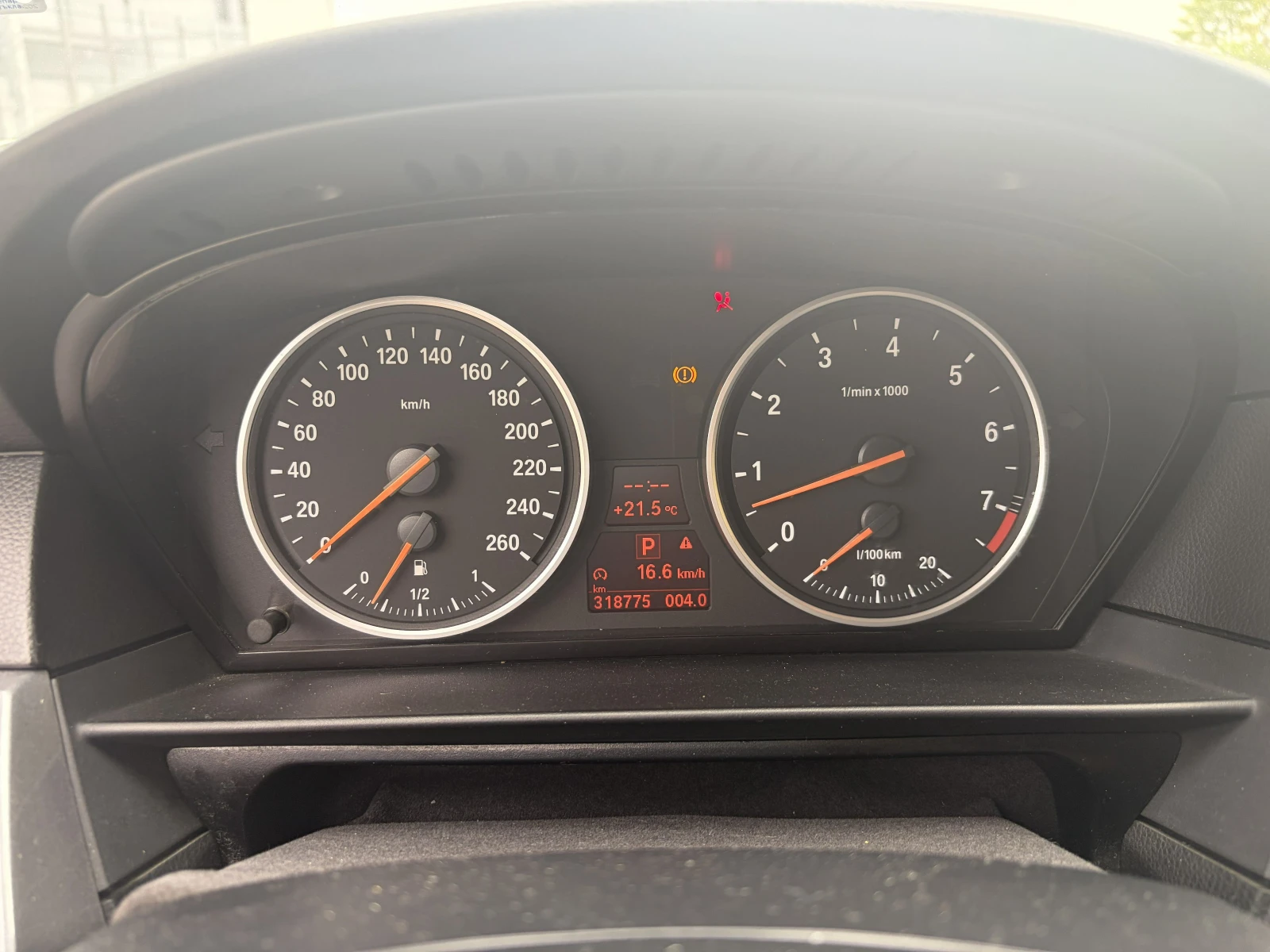 BMW 525 XI, снимка 12 - Автомобили и джипове - 55010362