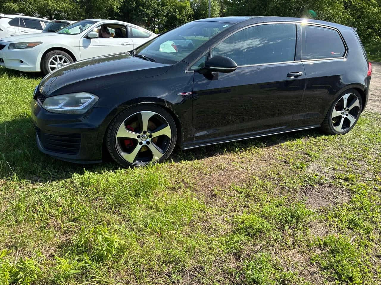 VW Golf * 3dr HB DSG * CARFAX * ОПЦИЯ ЗА ФИНАНСИРАНЕ, снимка 2 - Автомобили и джипове - 55511505