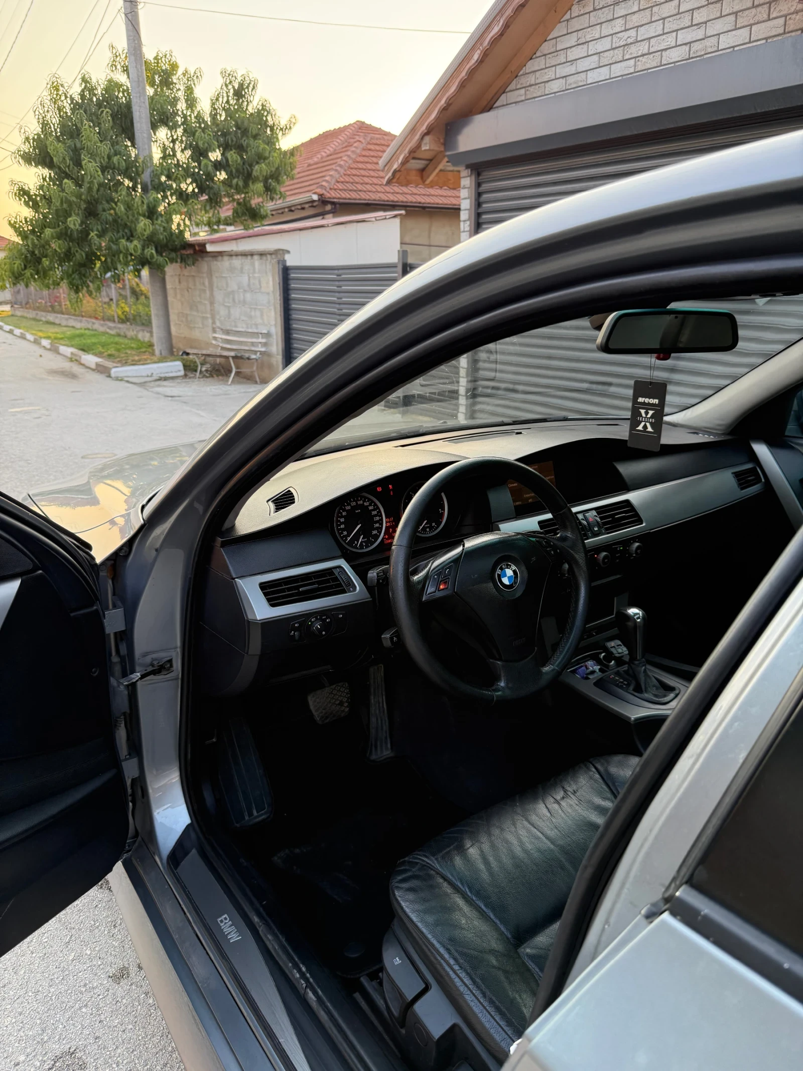 BMW 525, снимка 6 - Автомобили и джипове - 55551938