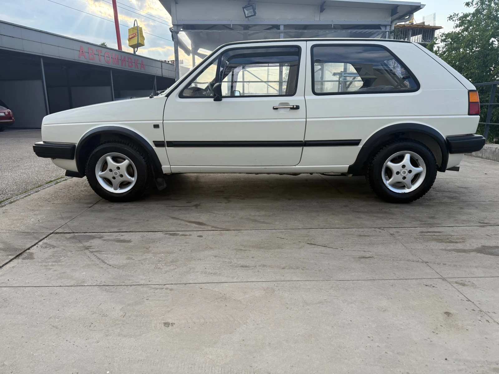 VW Golf 1.6 Автомат Уникат Оригинал, снимка 3 - Автомобили и джипове - 55589239