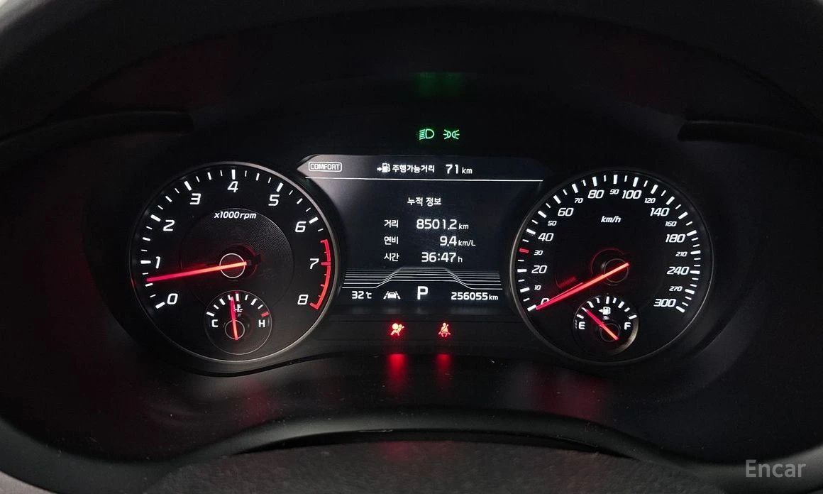 Kia Stinger, снимка 8 - Автомобили и джипове - 55608132