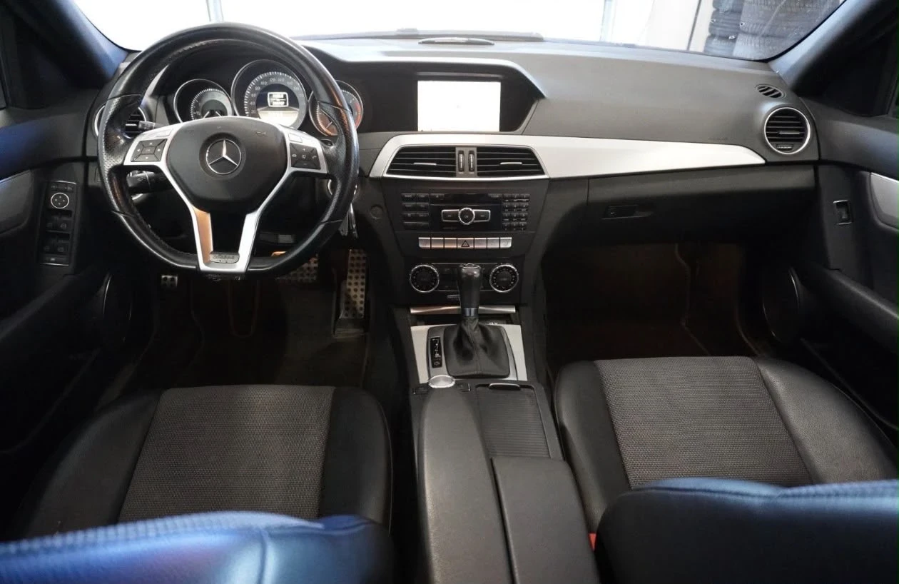 Mercedes-Benz C 250 D * AMG LINE * FACELIFT, снимка 7 - Автомобили и джипове - 56155947