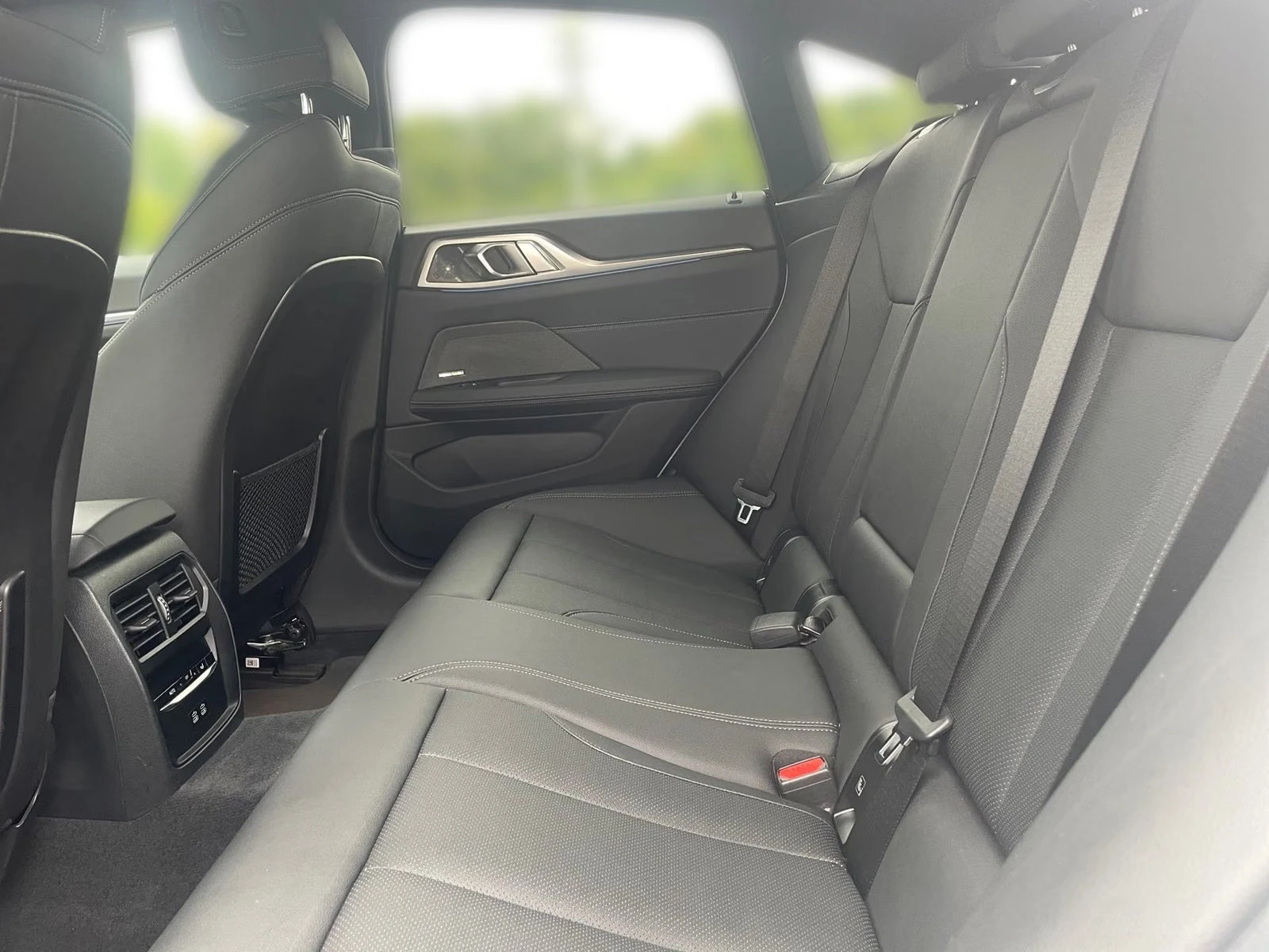 BMW i4 M50/544HP/GRANCOUPE/360/H&K/ACC/934z | Mobile.bg � ����������� 8