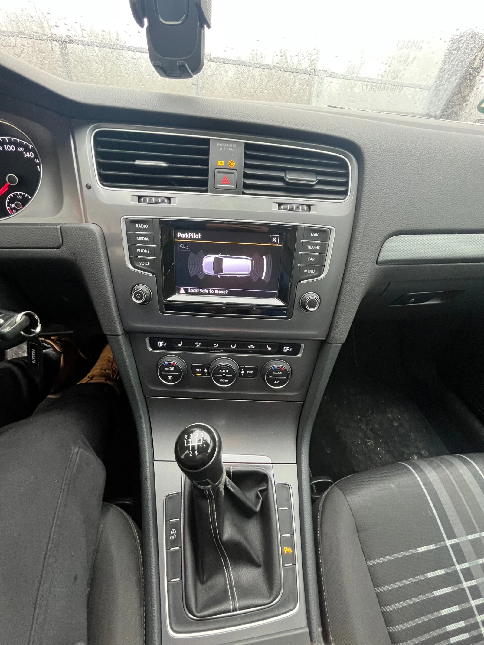 VW Golf 1.6 110 �.� | Mobile.bg � ����������� 9