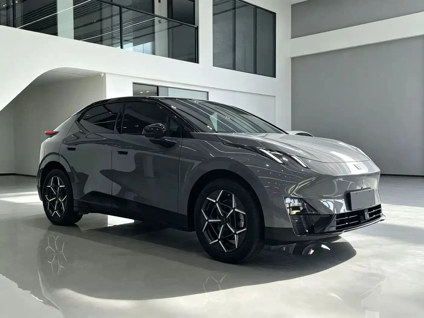 LynkCo 02 | Mobile.bg � ����������� 3