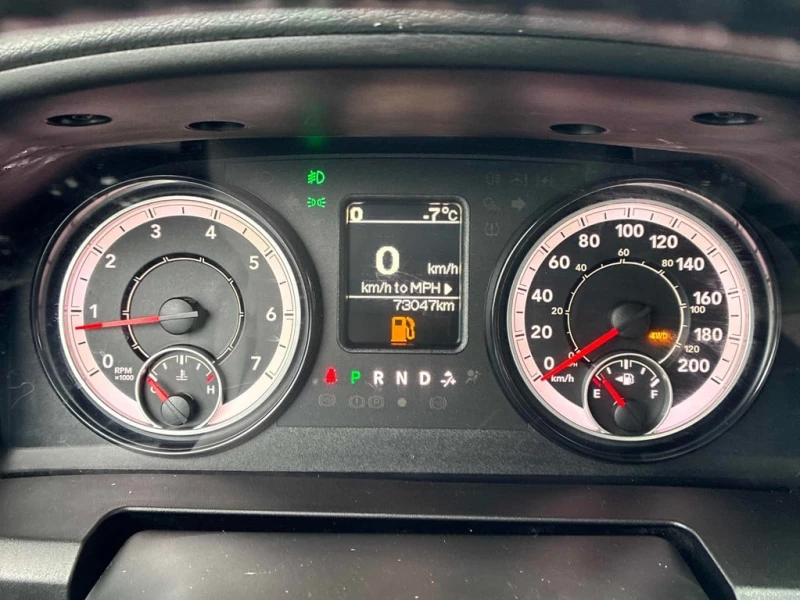 Dodge RAM 1500 * Express * CARFAX * БЕЗ ПЪРВОНАЧАЛНА ВНОСКА, снимка 8 - Автомобили и джипове - 52890935