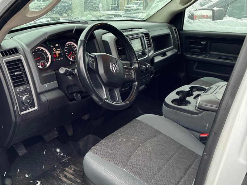 Dodge RAM 1500 * Express * CARFAX * БЕЗ ПЪРВОНАЧАЛНА ВНОСКА, снимка 5 - Автомобили и джипове - 52890935