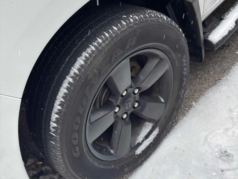 Dodge RAM 1500 * Express * CARFAX * БЕЗ ПЪРВОНАЧАЛНА ВНОСКА, снимка 7 - Автомобили и джипове - 52890935