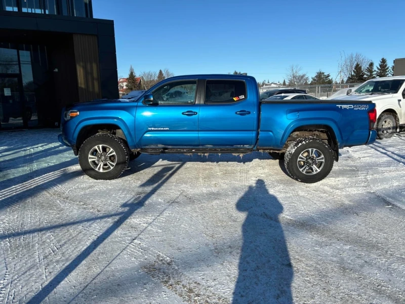 Toyota Tacoma * SR5 * CARFAX * БЕЗ ПЪРВОНАЧАЛНА ВНОСКА, снимка 2 - Автомобили и джипове - 53163909