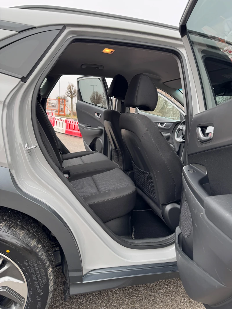 Hyundai Kona 1.6 Hybrid * 73000 KM * FACELIFT, снимка 13 - Автомобили и джипове - 53248870