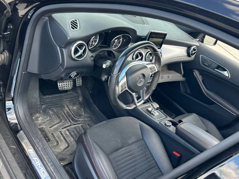Mercedes-Benz GLA 45 AMG * CARFAX * ОПЦИЯ ЗА ФИНАНСИРАНЕ , снимка 10 - Автомобили и джипове - 55816382