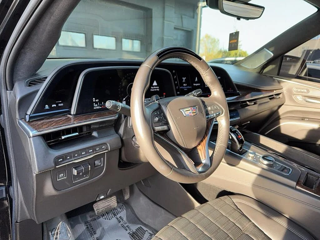 Cadillac Escalade /Sport/Platinum/AWD/CARFAX/7-местен - изображение 8