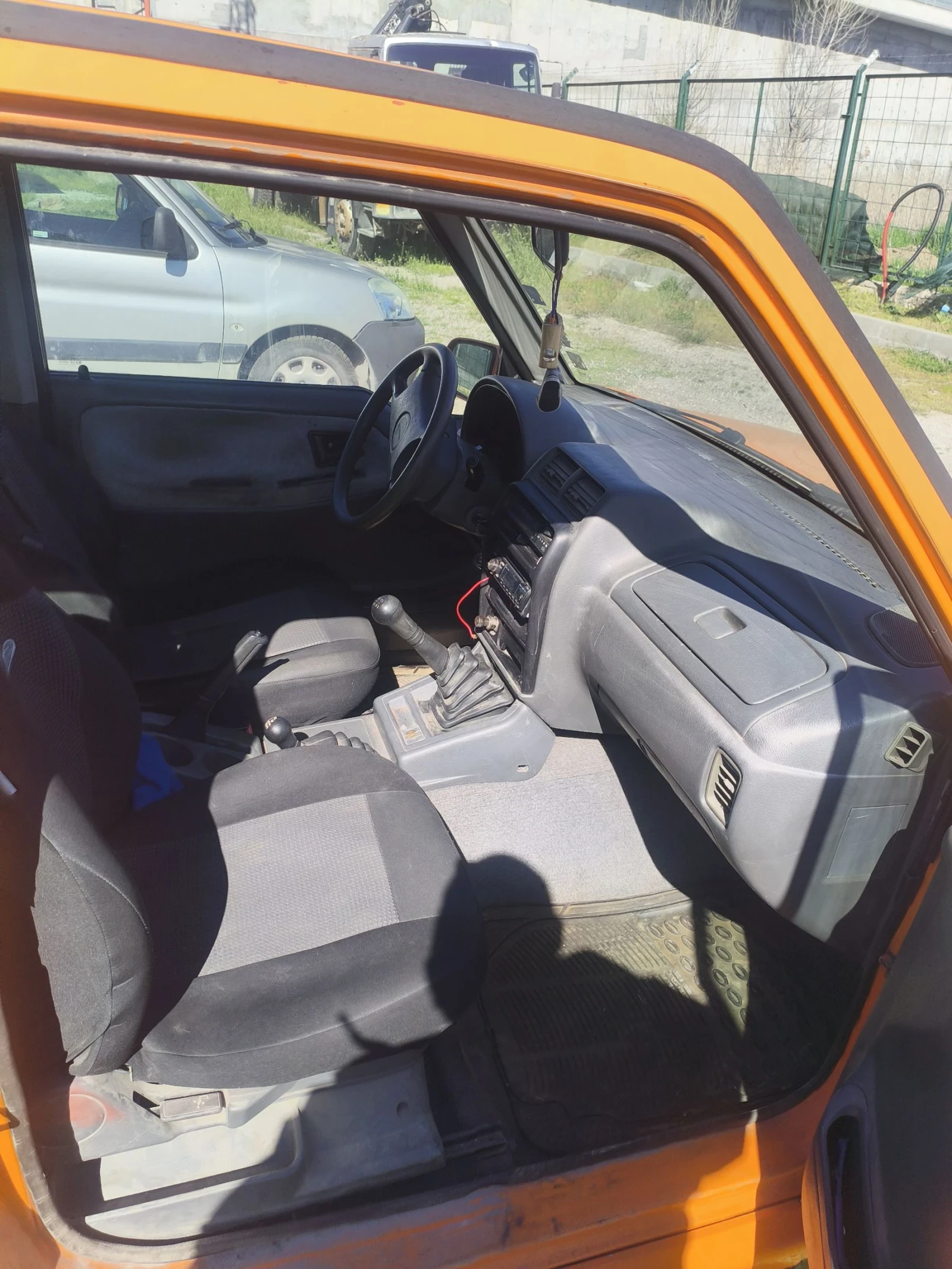 Suzuki Vitara Santana 1.6 бензин/газ, снимка 16 - Автомобили и джипове - 54132240
