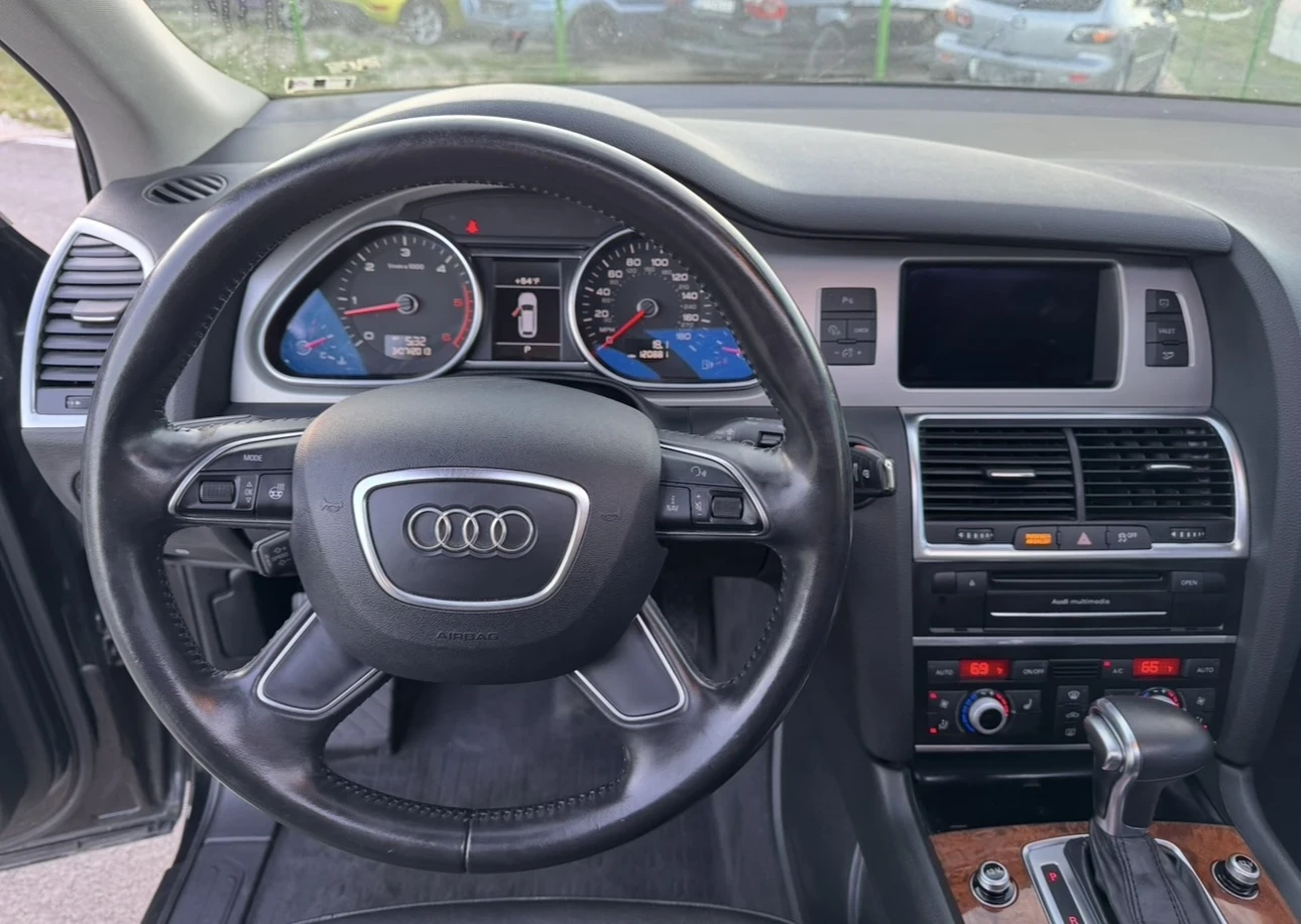 Audi Q7 3.0TDI/Premium Plus/* 8ZF* /* BOSE* /* 7места* /Па, снимка 9 - Автомобили и джипове - 54222339