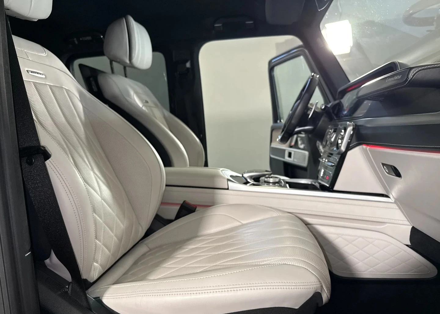 Mercedes-Benz G 63 AMG, снимка 6 - Автомобили и джипове - 54644575