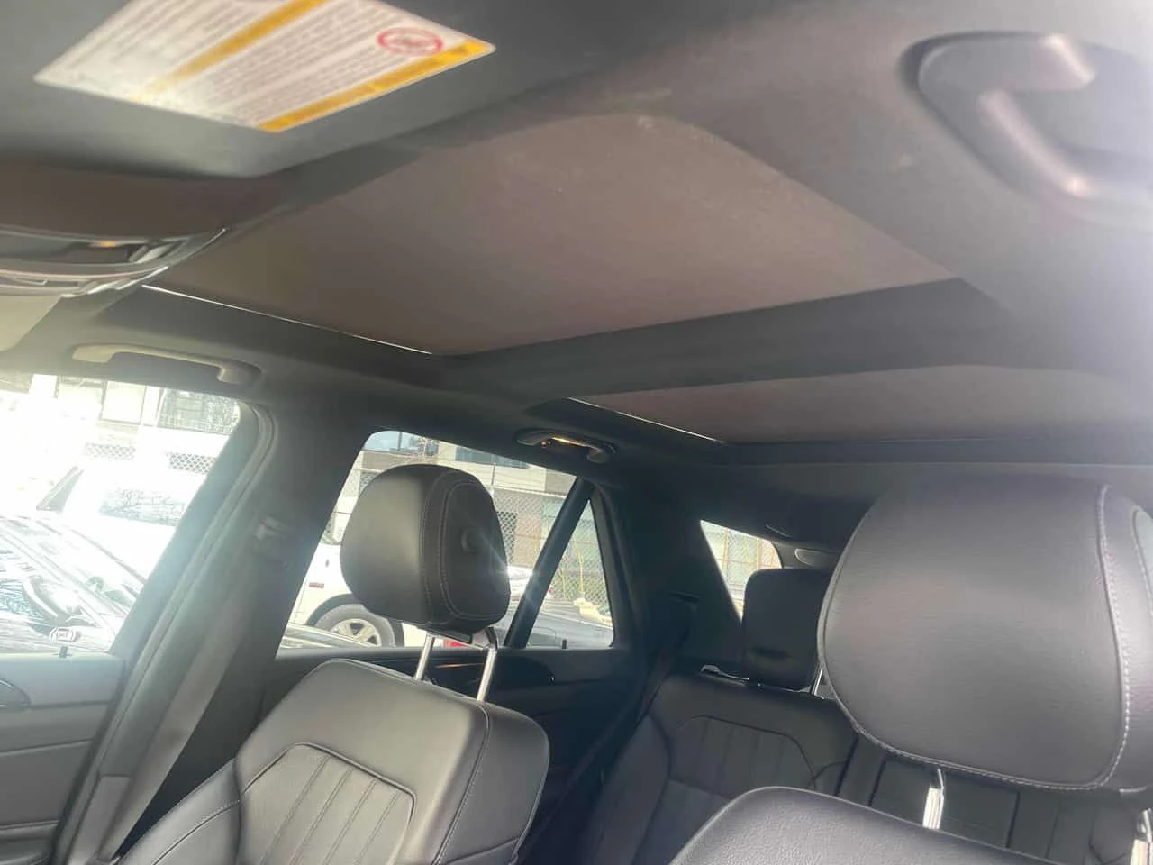 Mercedes-Benz GLE 350 | ПОДГРЕВ | ПАНОРАМА | HARMAN KARDON | 360 | , снимка 17 - Автомобили и джипове - 54653048