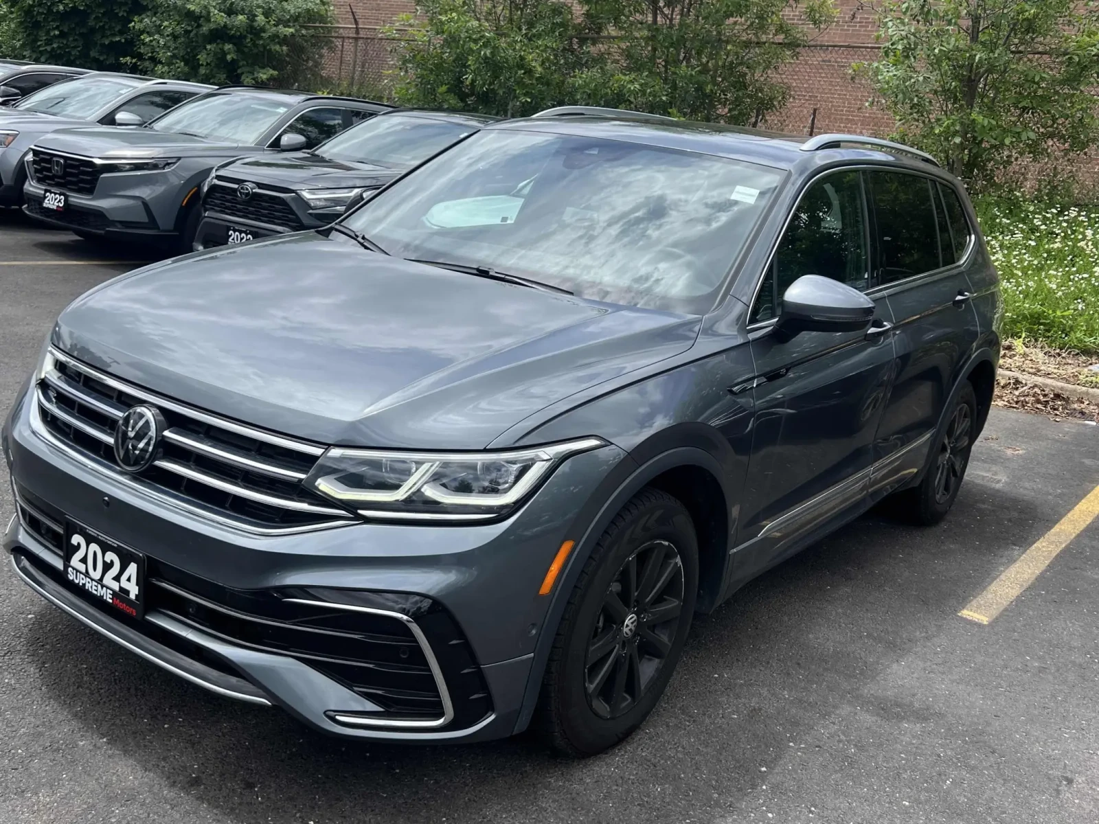 VW Tiguan Highline R-Line * CARFAX * АВТО КРЕДИТ * 