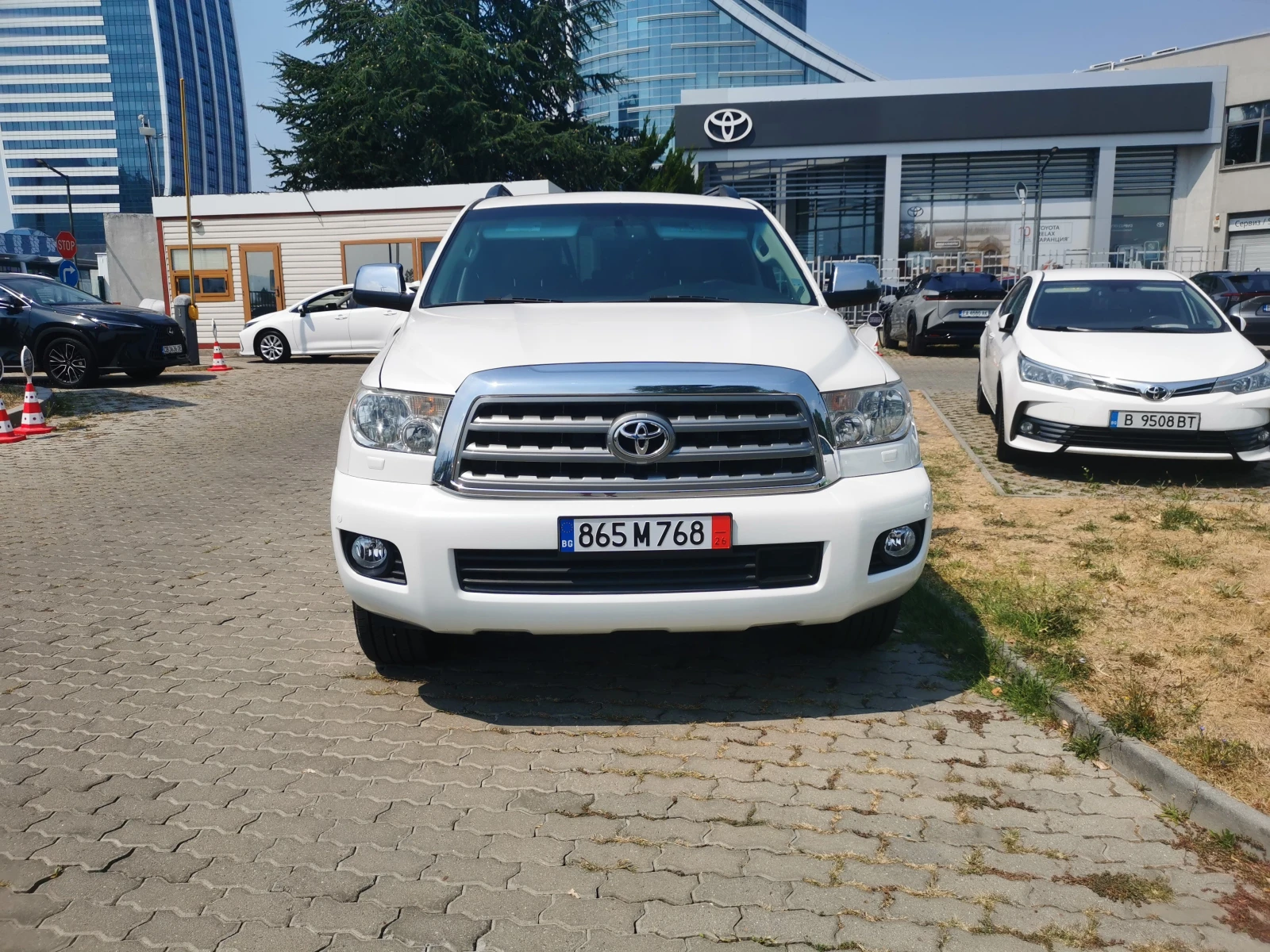 Toyota Sequoia 5.7 PLATINUM, снимка 7 - Автомобили и джипове - 55709790