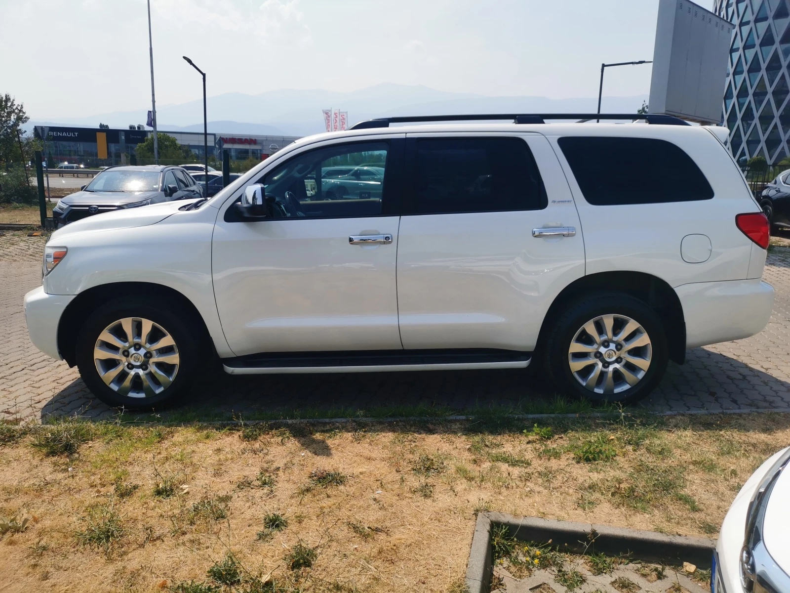 Toyota Sequoia 5.7 PLATINUM