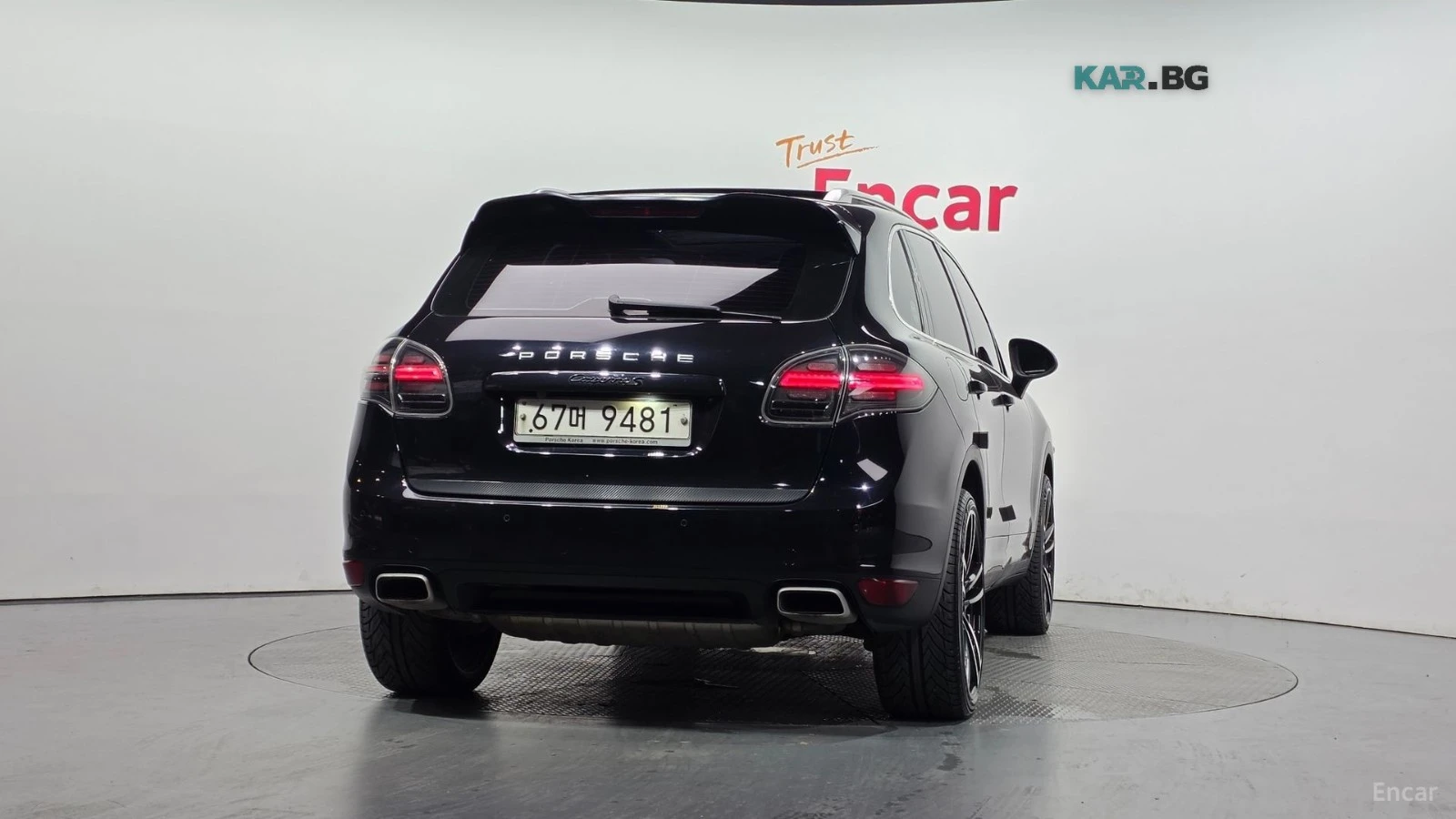 Porsche Cayenne 3.0D/DRIVE-ASSISTS/HEATED-SEATS/PREMIUM, снимка 4 - Автомобили и джипове - 55726090