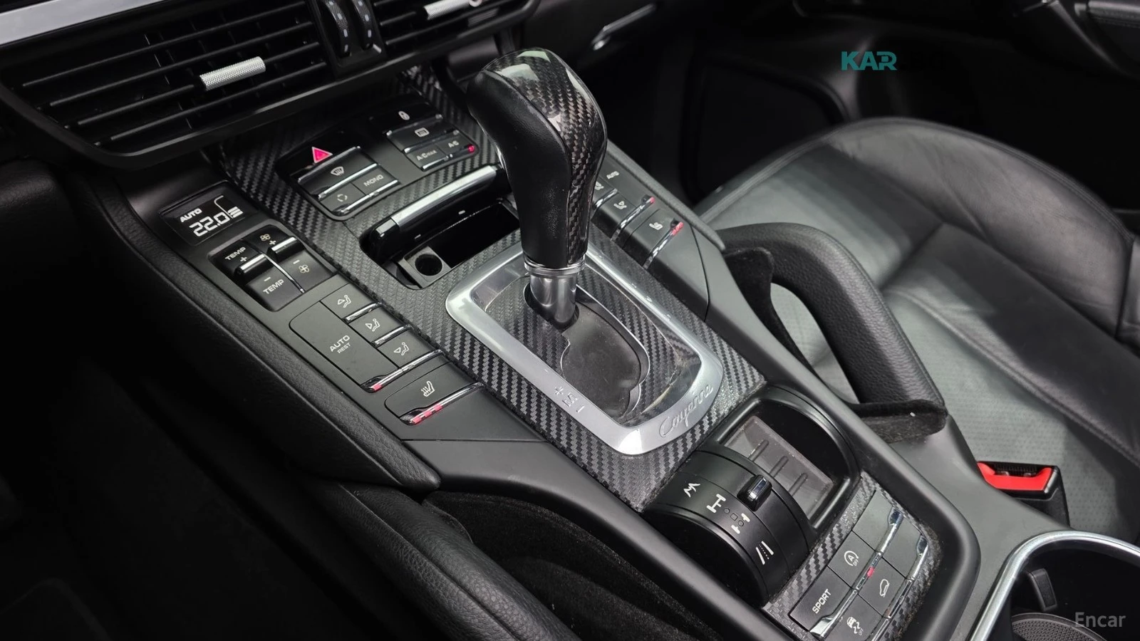 Porsche Cayenne 3.0D/DRIVE-ASSISTS/HEATED-SEATS/PREMIUM, снимка 9 - Автомобили и джипове - 55726090