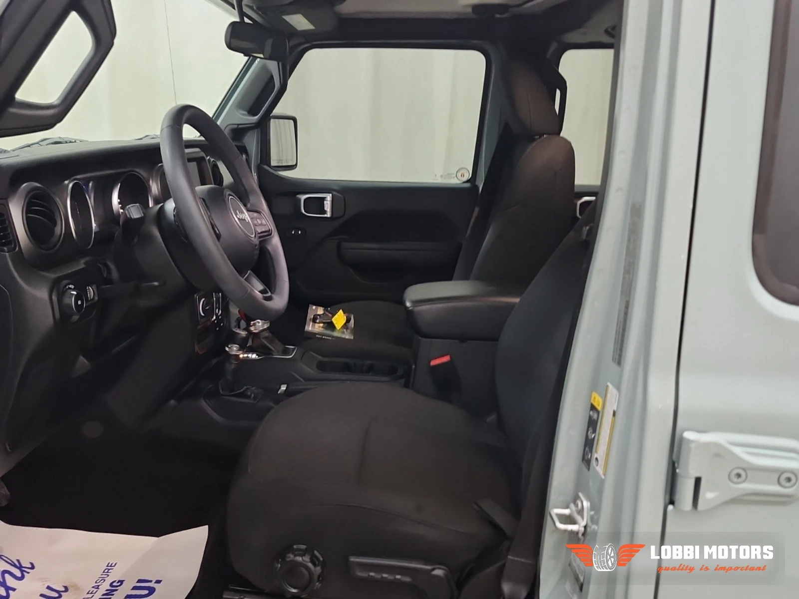 Jeep Wrangler, снимка 3 - Автомобили и джипове - 55928312