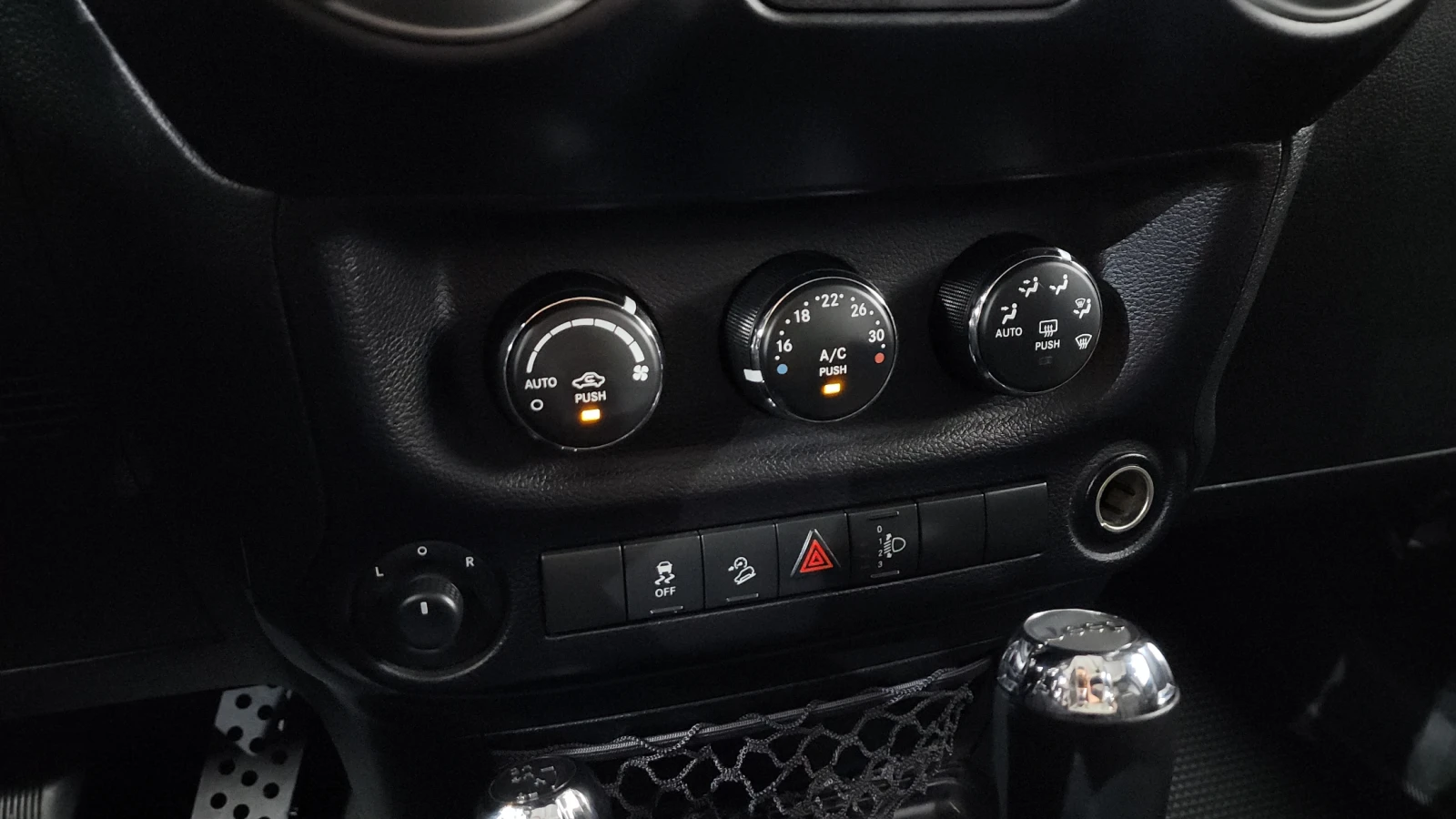Jeep Wrangler RUBIKON* 4DOOR* ALPINE* 3.6 PENTASTAR* КРАЙНА ЦЕНА, снимка 11 - Автомобили и джипове - 56061092
