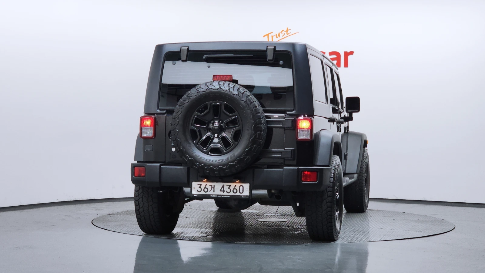 Jeep Wrangler RUBIKON* 4DOOR* ALPINE* 3.6 PENTASTAR* КРАЙНА ЦЕНА, снимка 4 - Автомобили и джипове - 56061092