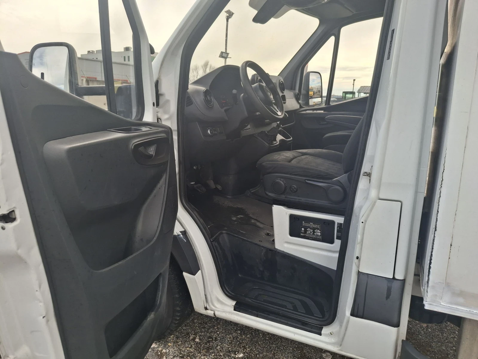 Mercedes-Benz Sprinter Падащ Борд * * 3.5т * * * euro6, снимка 12 - Бусове и автобуси - 54083705