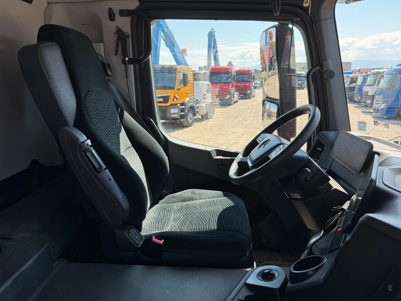 Mercedes-Benz Arocs 3246, снимка 16 - Камиони - 54097261