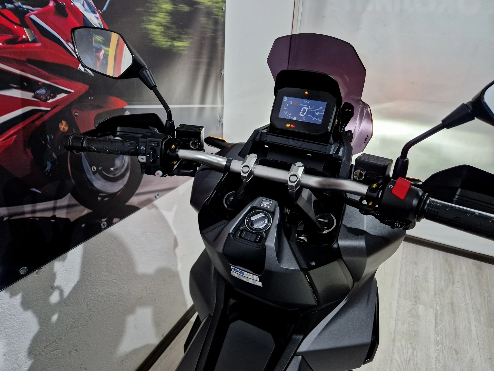 Honda X-ADV 350ie, ABS-TCS, !7297km!2024г., снимка 13 - Мотоциклети и мототехника - 53906802