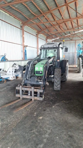 Трактор Deutz Agroplus с челен товарач, снимка 3