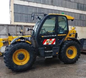 Телескопични товарачи JCB 560-80, снимка 1