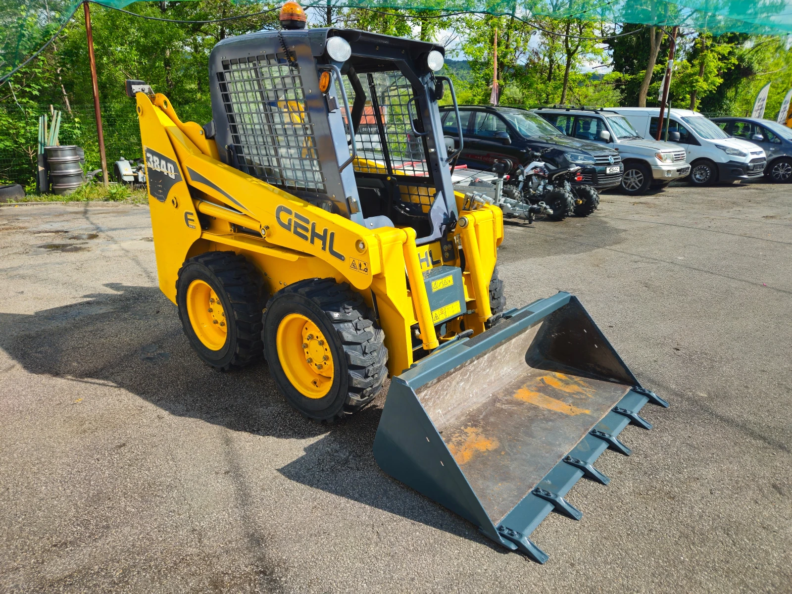 Мини челни товарачи GEHL 3840-290ЧАСА.!!! ТОП !!! - изображение 4