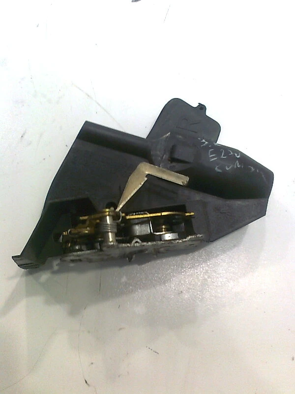 брава врата (задна дясна) за Мерцедес е270 цди w210 