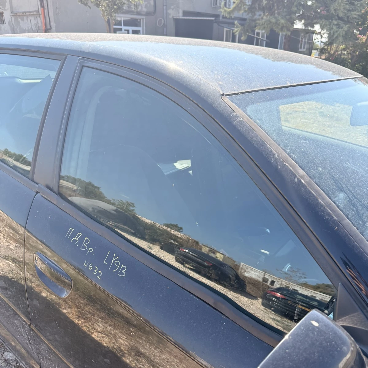 Предно дясно странично стъкло Audi a3 8p Facelift 19 BLS Ръчна 8P0845202