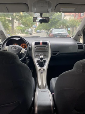 Toyota Auris D4D, снимка 5