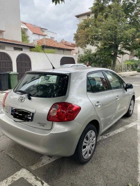 Toyota Auris D4D, снимка 2