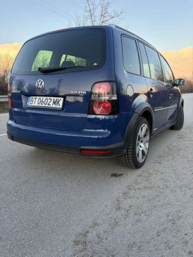 VW Touran 2.0TDI 170 CROSS - 5300 € / 10365.90 лв. - 48002169 3