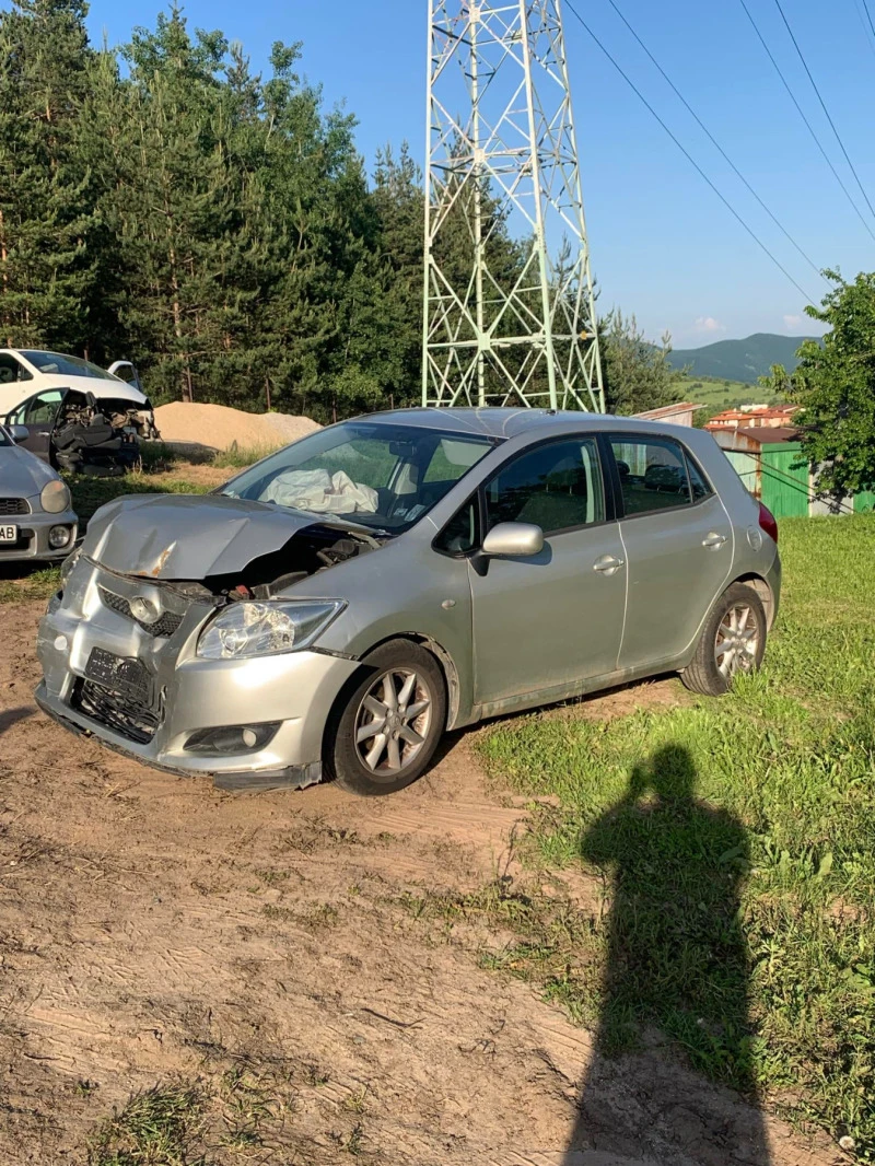 Toyota Auris 1.4 vvti, снимка 1 - Автомобили и джипове - 47307367