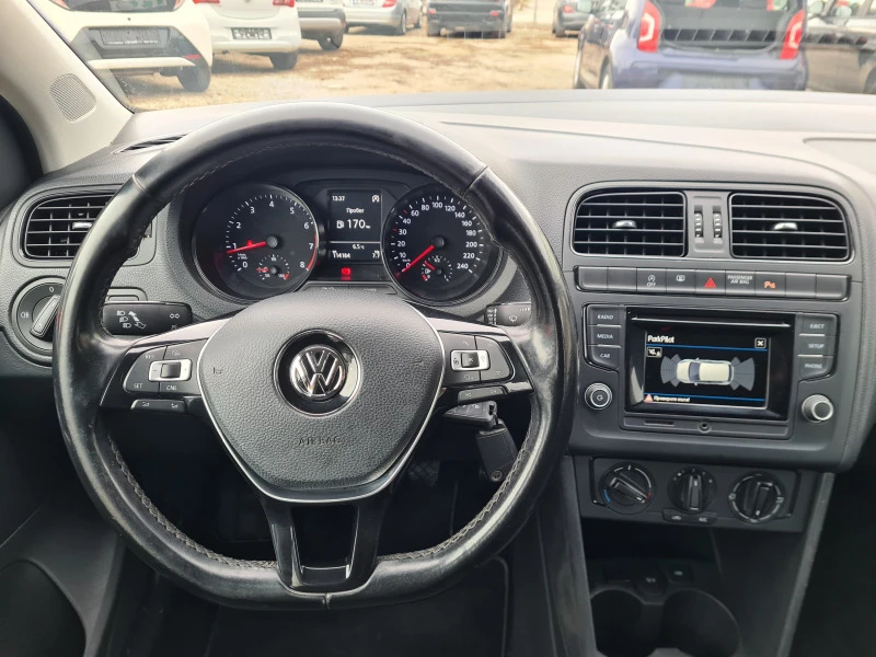 VW Polo 1.0BMT EURO6b, снимка 12 - Автомобили и джипове - 43925090