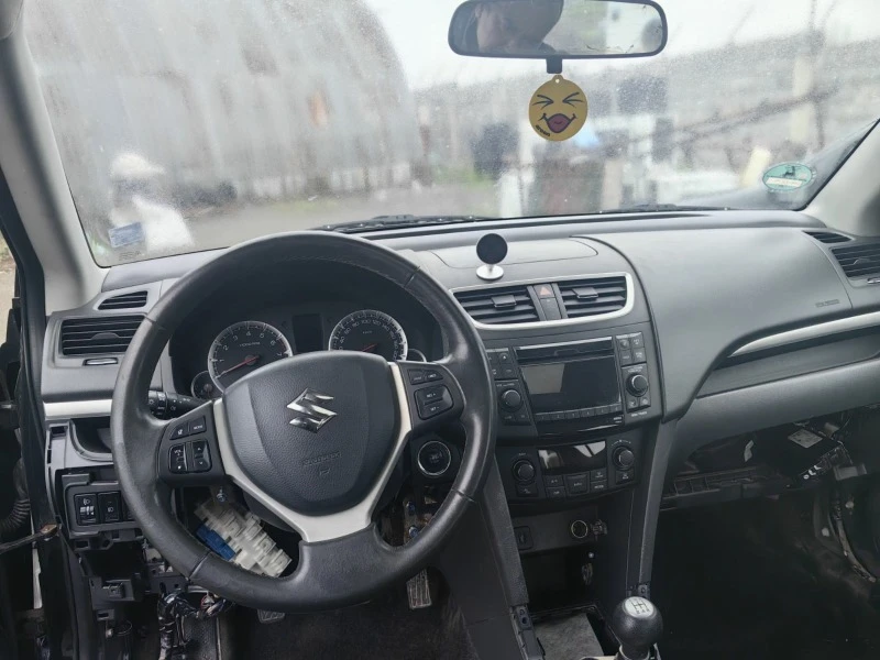 Suzuki Swift 1.4 16v benzin, снимка 3 - Автомобили и джипове - 47433357