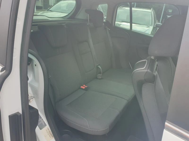 Ford B-Max 1.4i* ГАЗ* EURO-5B* LED* FACELIFT, снимка 11 - Автомобили и джипове - 46820891